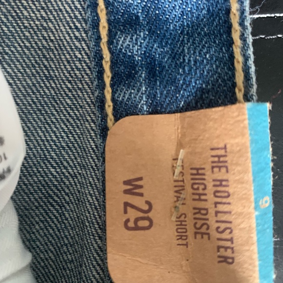 Cheeky hollister festival shorts - Picture 3 of 5